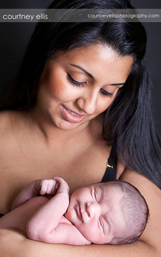 Louisville newborn photographer Courtney Ellis